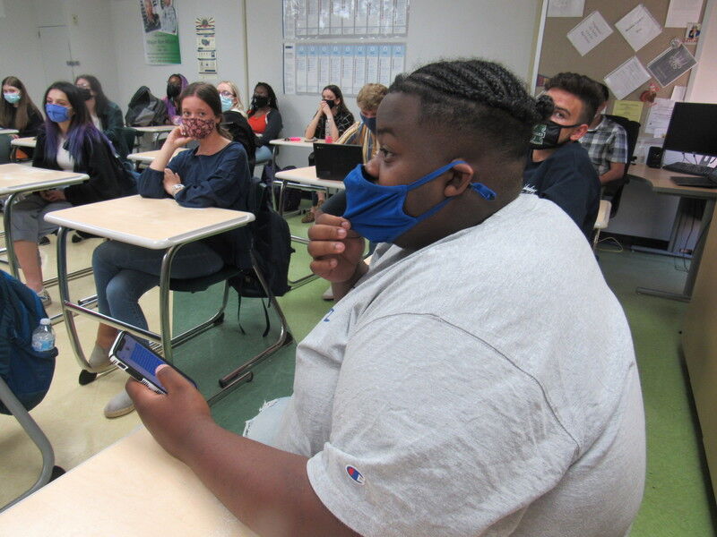 MHS students critical of possible mandatory citizenship test